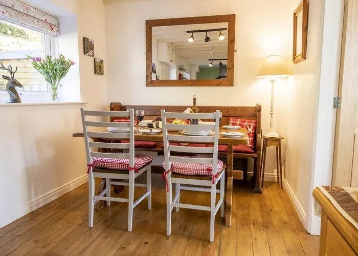 Middehus 펜션 Redmire